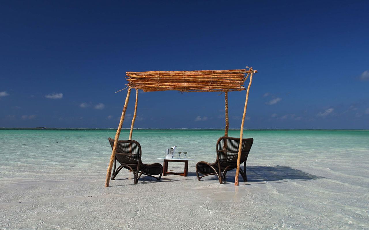 JR Travels & Adventure - Top 10 things to love Mozambique #1